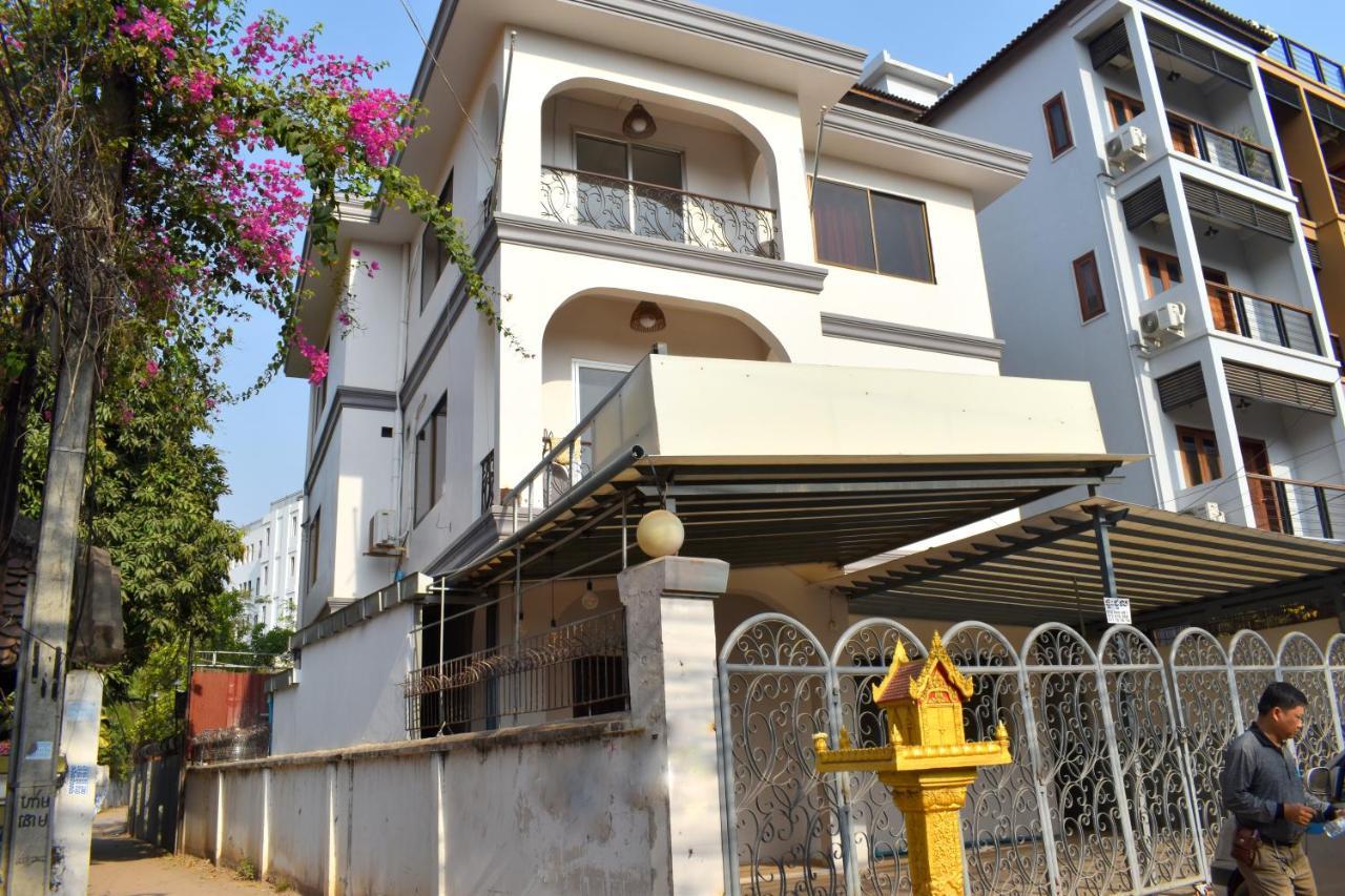 Violet Villa And Restro Siem Reap Zewnętrze zdjęcie